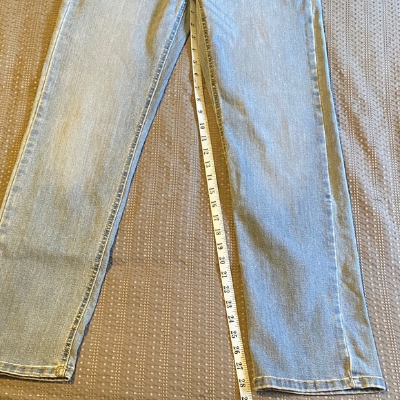 Levi's Light Blue Men's Straight Jeans - Picture 2 of 9